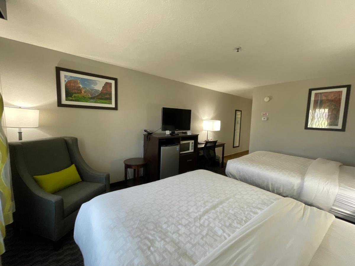 Wingate By Wyndham Cedar City Exterior photo